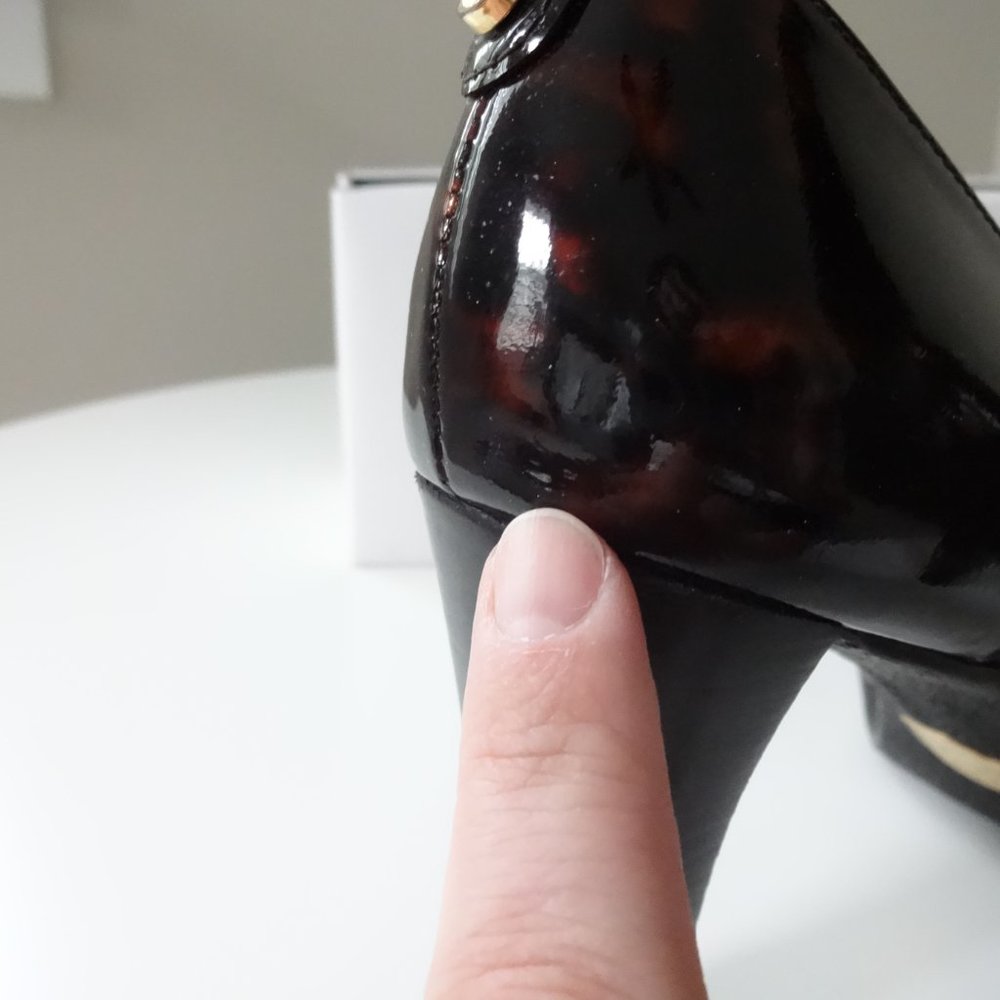 Stuart Weitzman Tortoise Shell Heels - image 7